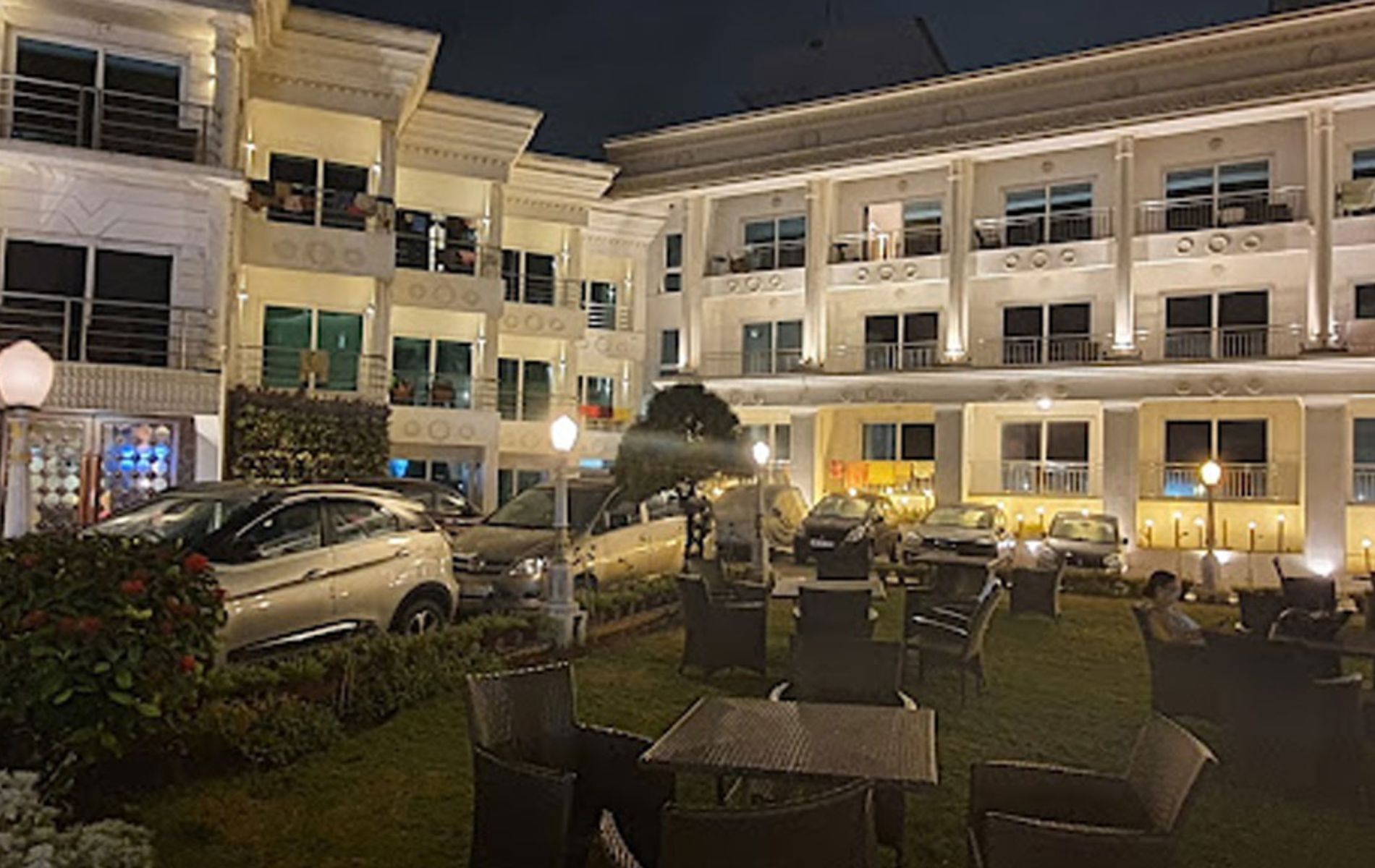 Royal Hotel